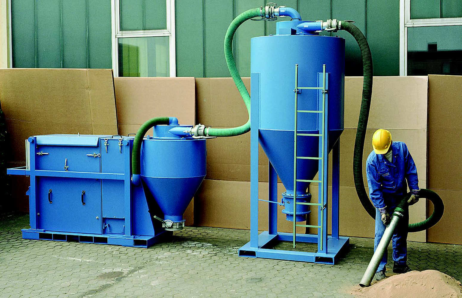 Попередній сепаратор VER 1500 A-4 Z для застосування з промисловим пилососом 